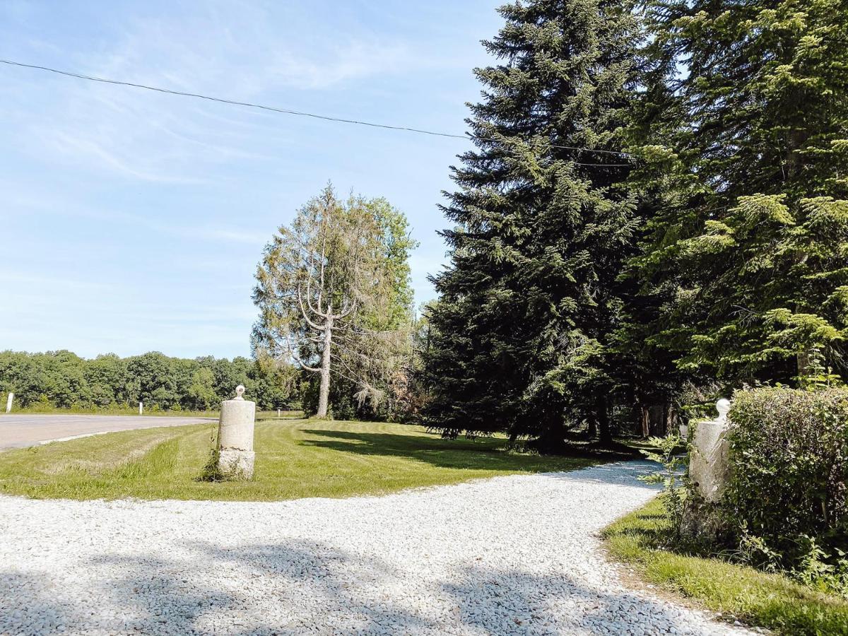 Penzion Le Val Suzenay Vendeuvre-sur-Barse Exteriér fotografie